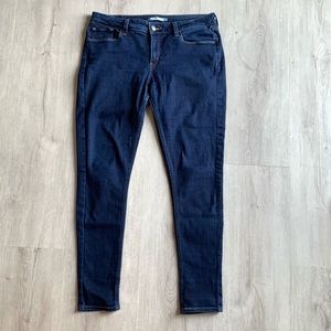 Levi’s Dark Wash Skinny Jeans